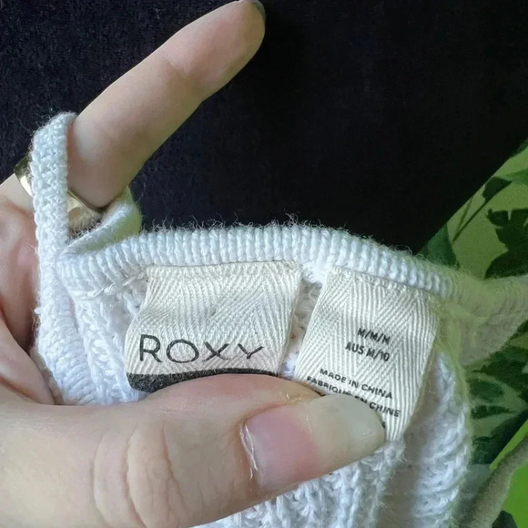 Roxy Knit Colorblock High Neck Sweater Tank Top Size M - Picture 9 of 9